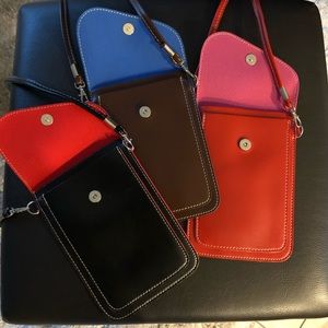 Crossbody phone pouch